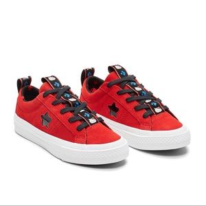 Converse x Hello Kitty